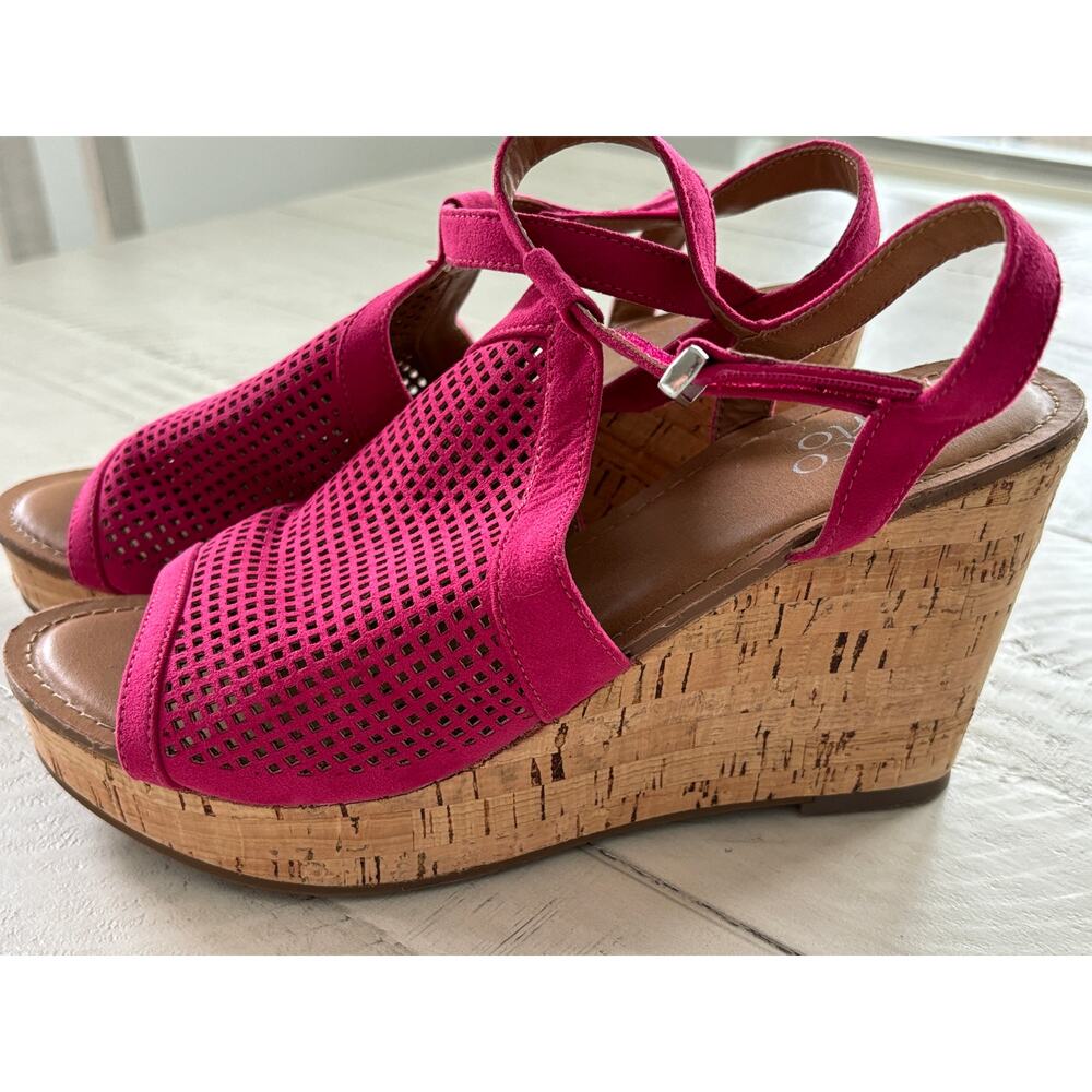 NWOB Franco Sarto Canyon Pink Platform Wedge Sandals